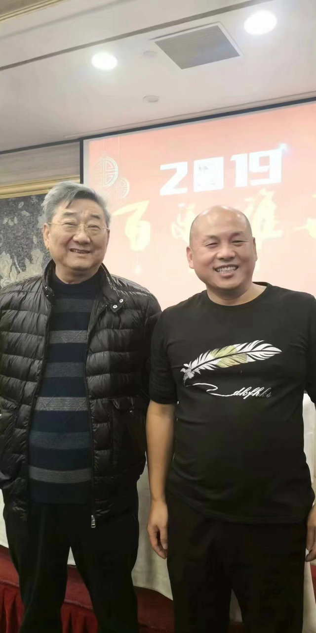 好意思术师刘侠：翰墨图画传艺韵，勾画字画新全国！