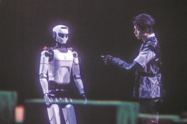 国内首部机器东说念主戏剧《巨物之城》激励暖和 